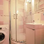Cozy, Bright With Free Parking Homestay szállás