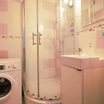 Cozy, Bright With Free Parking Homestay szállás *