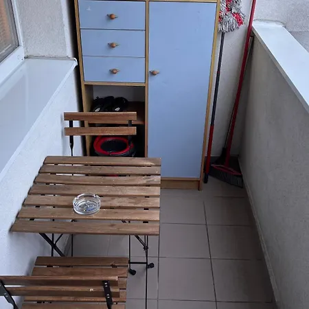 Cozy, Bright With Free Parking Rum i privatbostad Bratislava