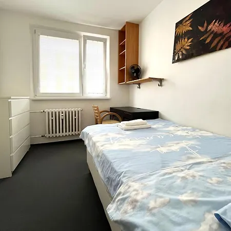 Homestay Cozy, Bright With Free Parking Bratislava