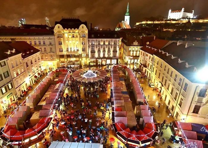 Homestay Cozy, Bright With Free Parking *