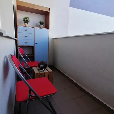 Cozy, Bright With Free Parking Kwatera prywatna