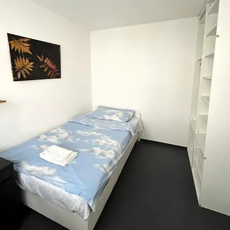 Cozy, Bright With Free Parking Bratysława