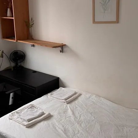 ホームステイ Cozy, Bright With Free Parking ブラチスラヴァ