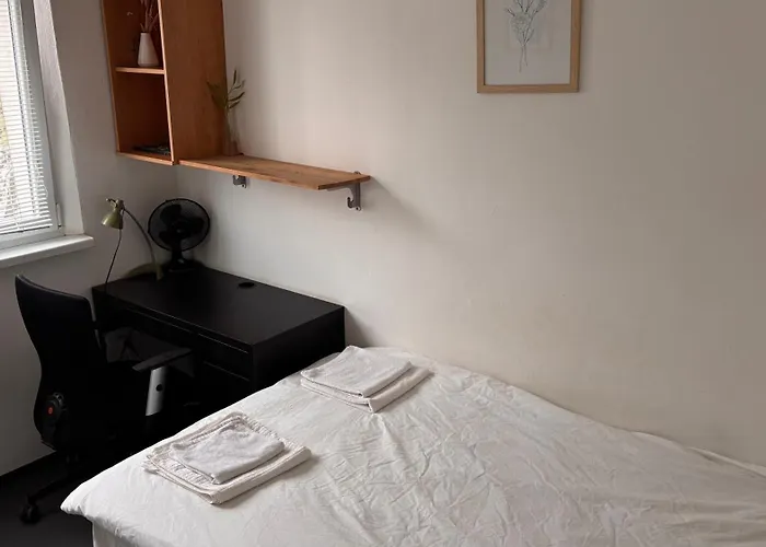 ホームステイ Cozy, Bright With Free Parking ブラチスラヴァ